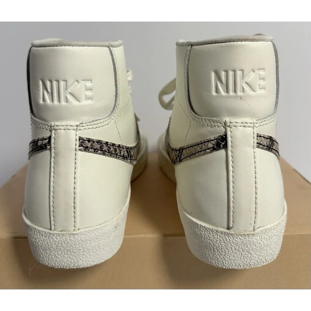 Nike Blazer Mid 77 Snakeskin Swoosh White Cream DA8736-100 Womens 6.5 EUC